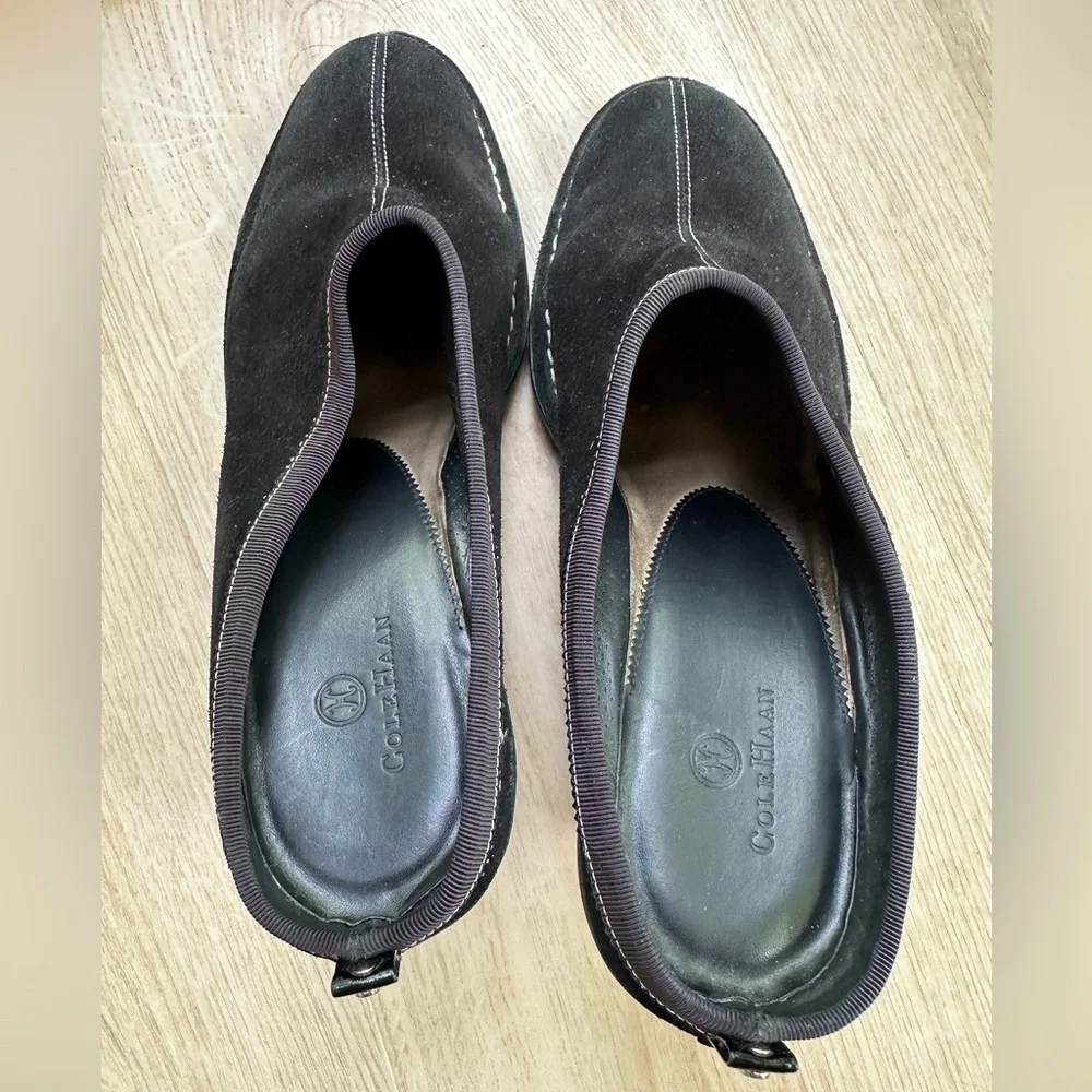 Cole Haan Classic Black Suede Wedge Mules White Stitching “Jaynie” Shoes ~ 10 B
